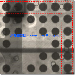 BGA錫球尺寸小于0.4mm，采用降低BGA內圍襲球的錫膏量所得到X-Ray，稍微留意一下可以發(fā)現(xiàn)最外圈的錫量(圓的直徑)比其他內圍的錫球上的錫量來得多一點點。也就是外圈的黑色圓形直徑比內圈的圓形來得大一點點。